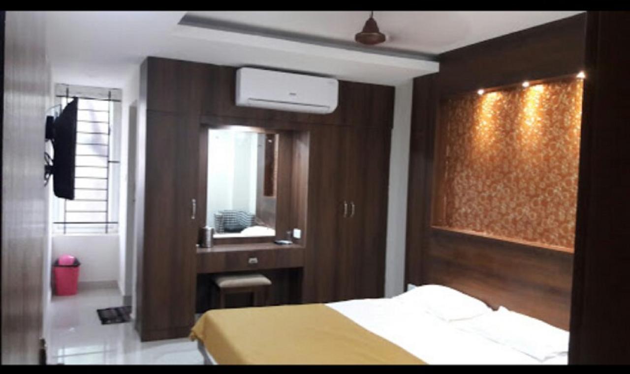 Ambāsamudram Hotel Gowri Sankar מראה חיצוני תמונה